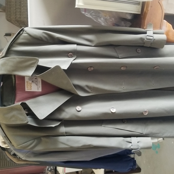 London Towne - Picture 3 of 6